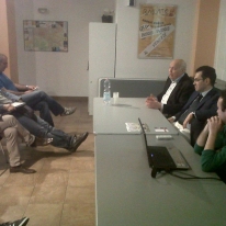 465866_10201154942620423_94745372_o